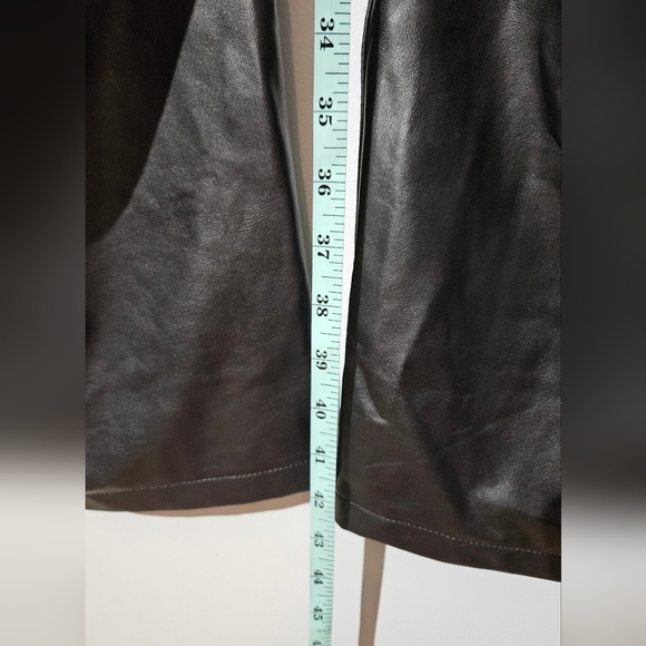 Abercrombie Vegan Leather Relaxed Fit Pants Plus Size 37 - Picture 8 of 10